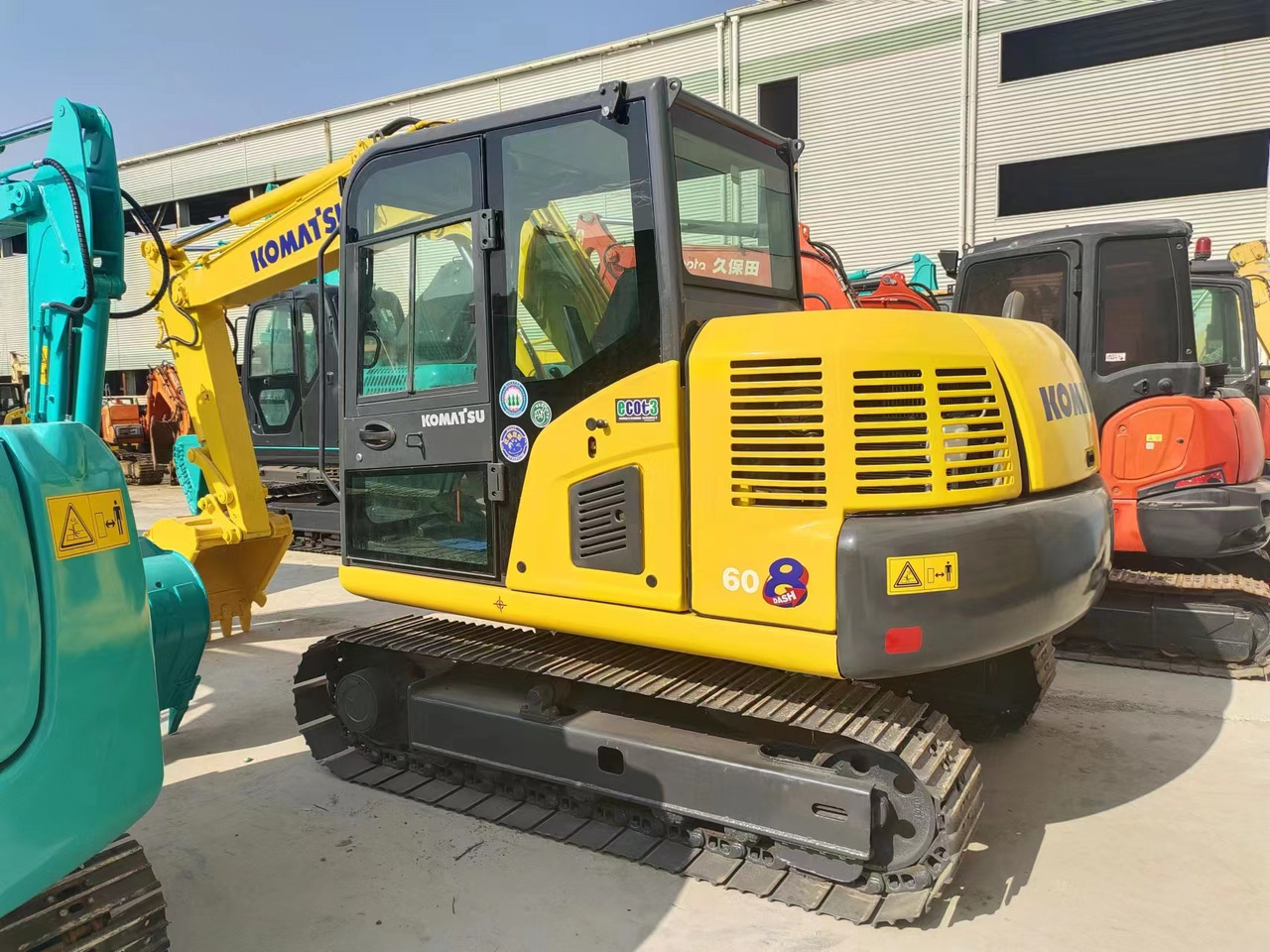 KOMATSU PC60-8 - Мини-экскаватор: фото 2 KOMATSU PC60-8 - Мини-экскаватор: фото 2