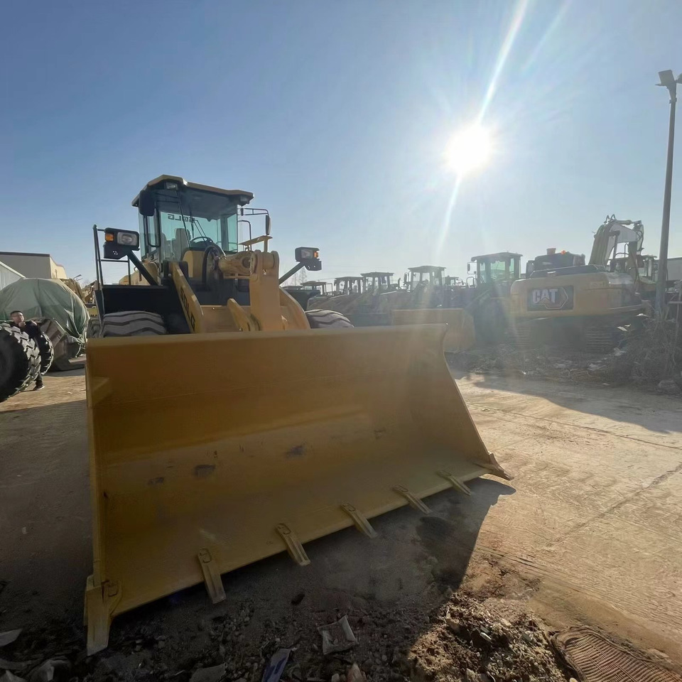 SDLG LG956L - Колёсный погрузчик: фото 3 SDLG LG956L - Колёсный погрузчик: фото 3