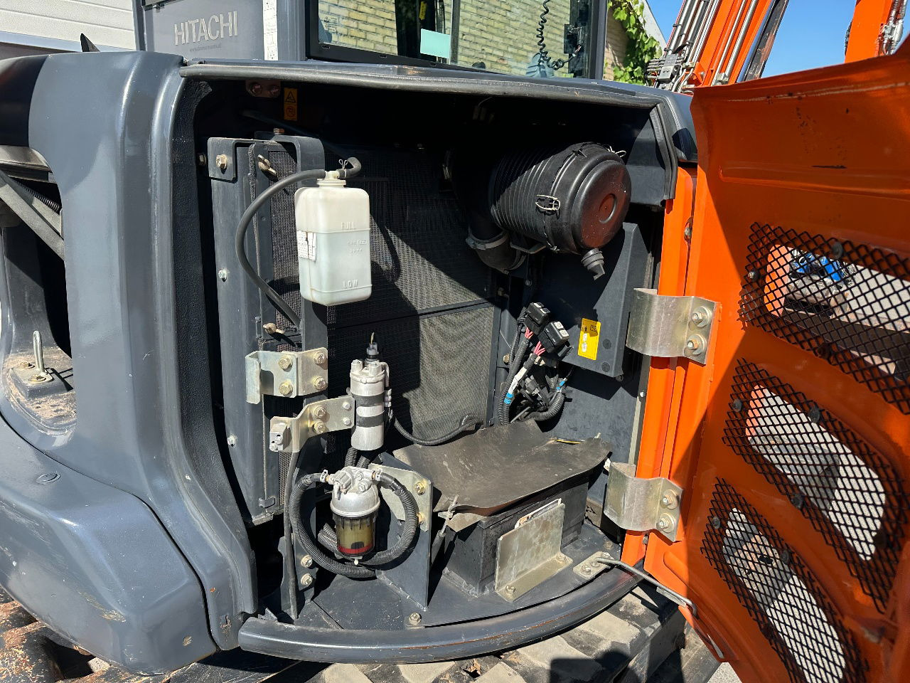 Мини-экскаватор Hitachi ZX65USB-5A CLR: фото 26