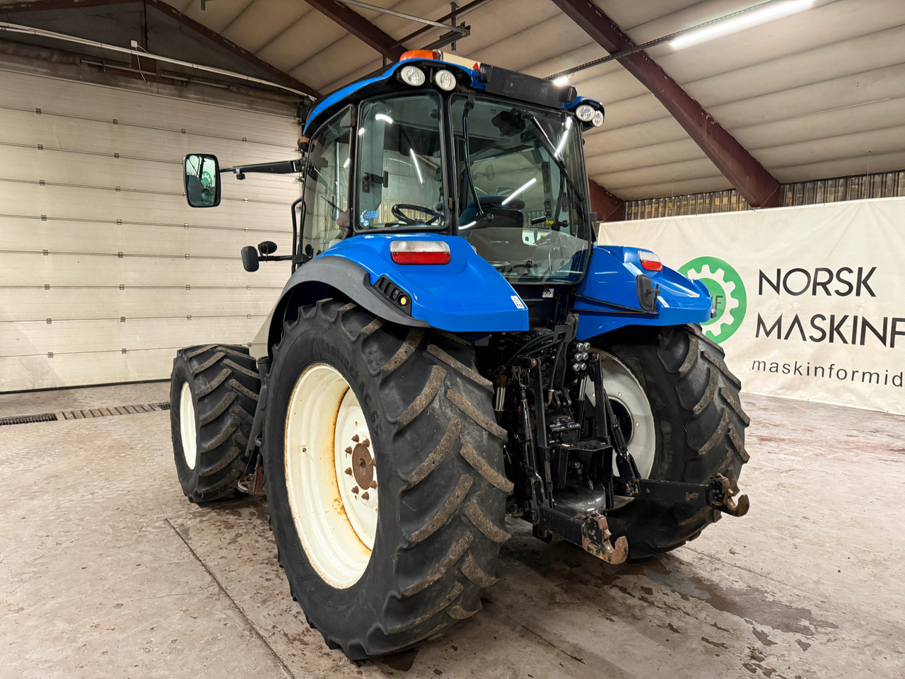 New Holland T5.115 EC - Трактор: фото 3 New Holland T5.115 EC - Трактор: фото 3