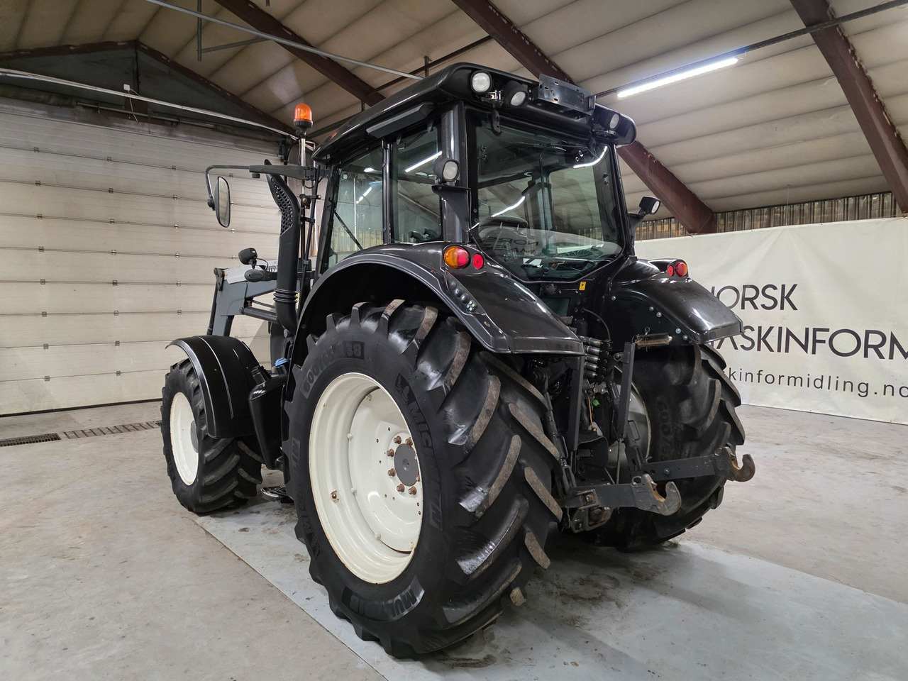 Valtra N163 Direct - Трактор: фото 4 Valtra N163 Direct - Трактор: фото 4