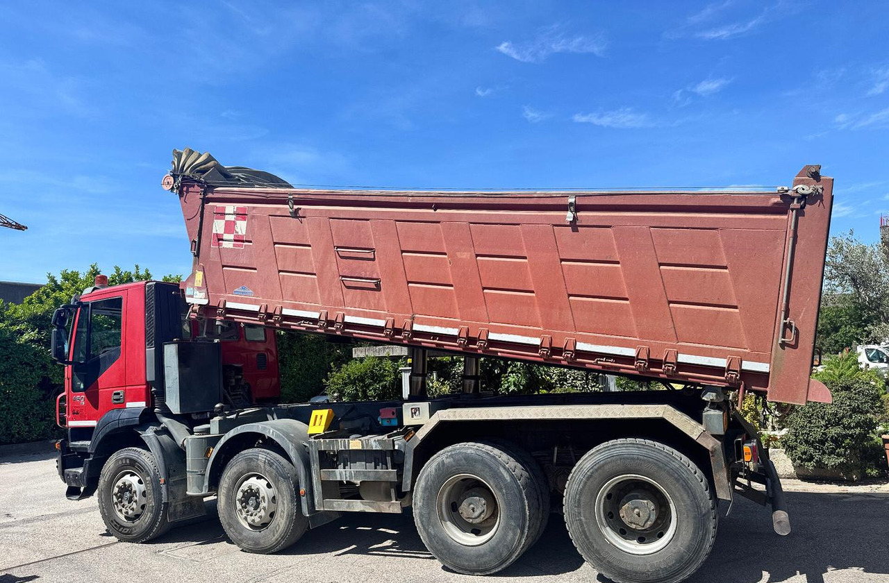 IVECO TRAKKER 450 RIBALTABILE 8X4 - Самосвал: фото 3 IVECO TRAKKER 450 RIBALTABILE 8X4 - Самосвал: фото 3