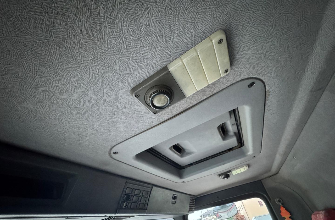 Scania R124/470 Ribaltabile 8X4 - Самосвал: фото 5 Scania R124/470 Ribaltabile 8X4 - Самосвал: фото 5