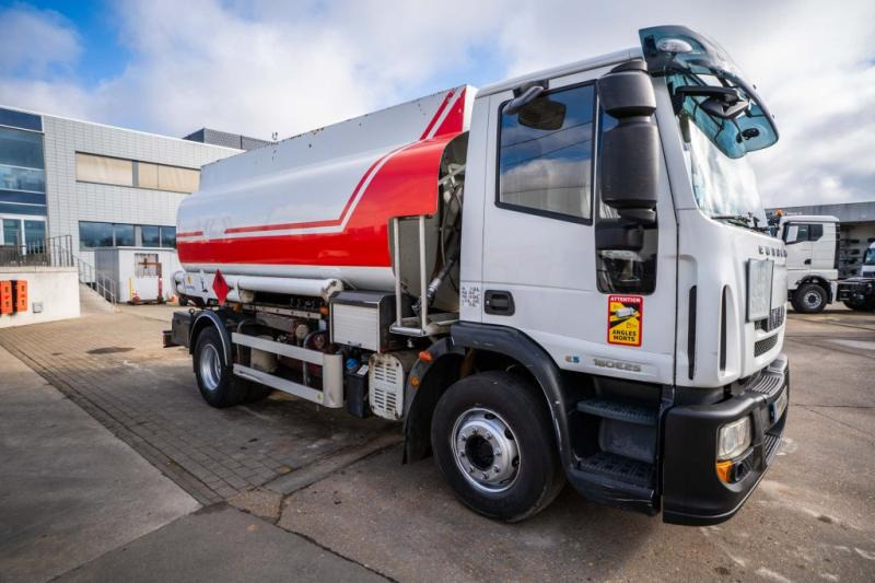 Iveco EUROCARGO 160 E 25+11.000l/5comp. - Грузовик-цистерна: фото 2 Iveco EUROCARGO 160 E 25+11.000l/5comp. - Грузовик-цистерна: фото 2