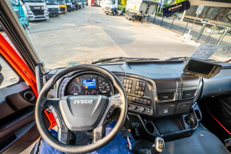 Тентованный грузовик Iveco STRALIS 270 (19t) GAZ/LPG: фото 10