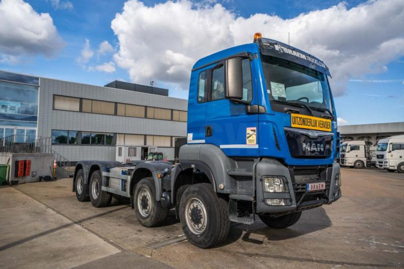 MAN TGS 35.440 BB -8X6 - Грузовик-шасси: фото 2 MAN TGS 35.440 BB -8X6 - Грузовик-шасси: фото 2