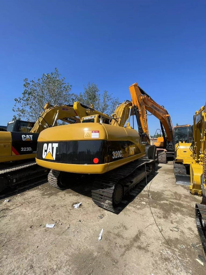 CAT 320 GC - Гусеничный экскаватор: фото 1 CAT 320 GC - Гусеничный экскаватор: фото 1