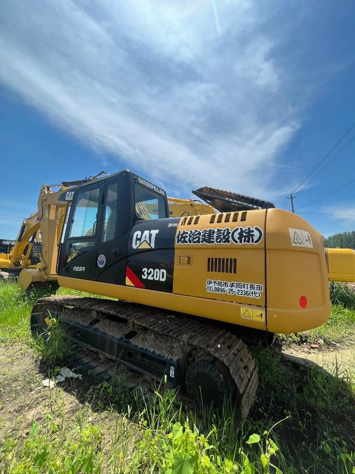 CAT 320d - Гусеничный экскаватор: фото 1 CAT 320d - Гусеничный экскаватор: фото 1