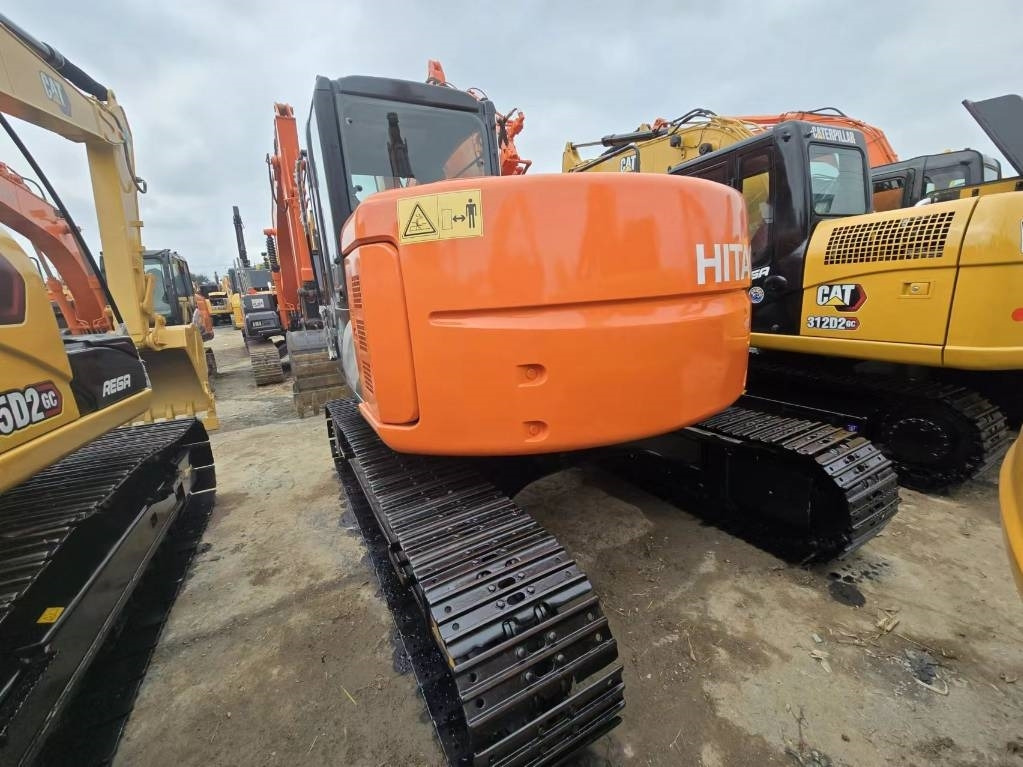 Hitachi ZX 135 US - Гусеничный экскаватор: фото 2 Hitachi ZX 135 US - Гусеничный экскаватор: фото 2