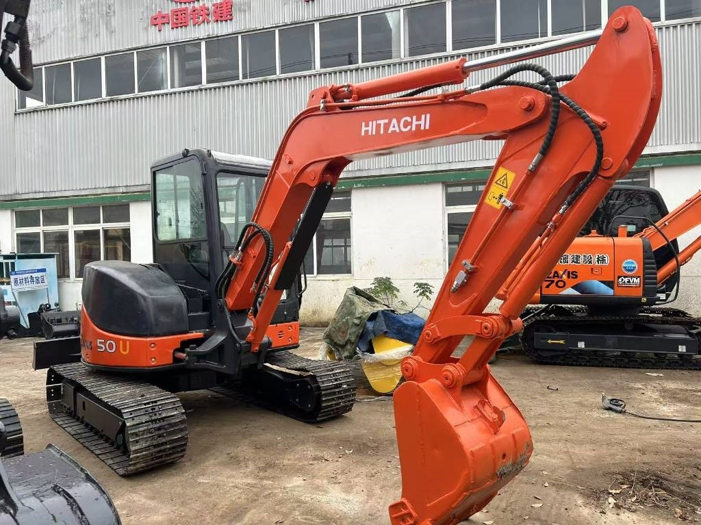 Hitachi ZX 50 - Гусеничный экскаватор: фото 3 Hitachi ZX 50 - Гусеничный экскаватор: фото 3