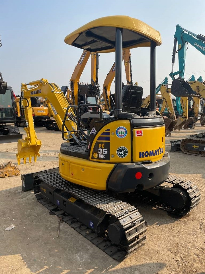 Komatsu PC 35 - Гусеничный экскаватор: фото 3 Komatsu PC 35 - Гусеничный экскаватор: фото 3