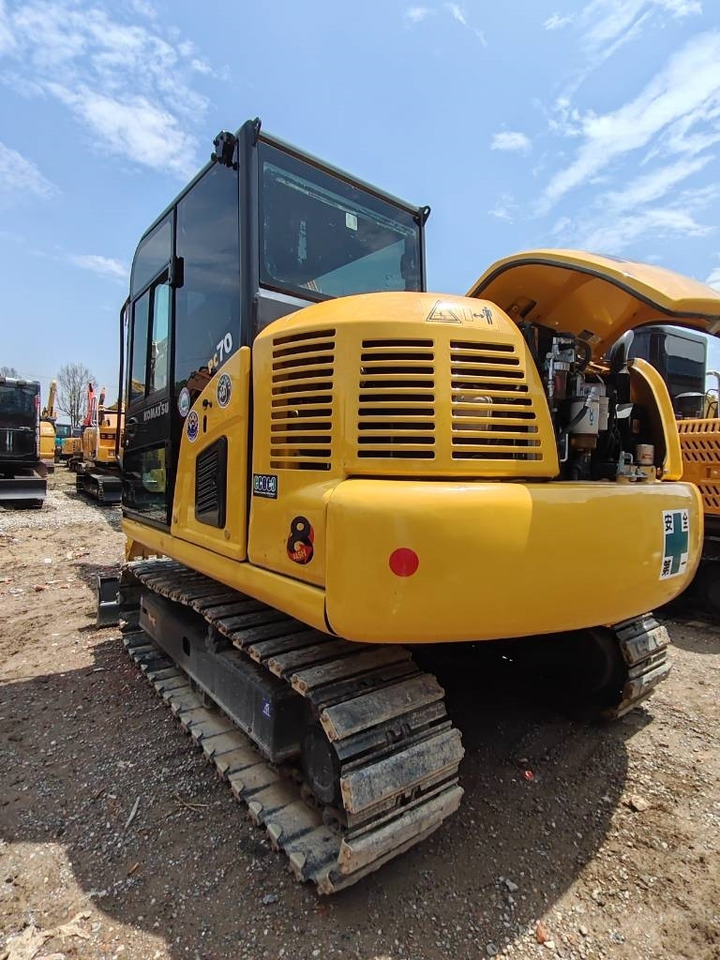Komatsu PC 70 - Гусеничный экскаватор: фото 2 Komatsu PC 70 - Гусеничный экскаватор: фото 2