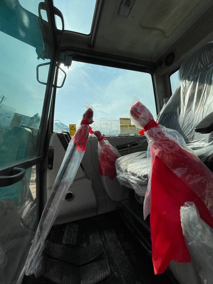 Мини-экскаватор Sunward SWE 70 E [ Copy ]: фото 7