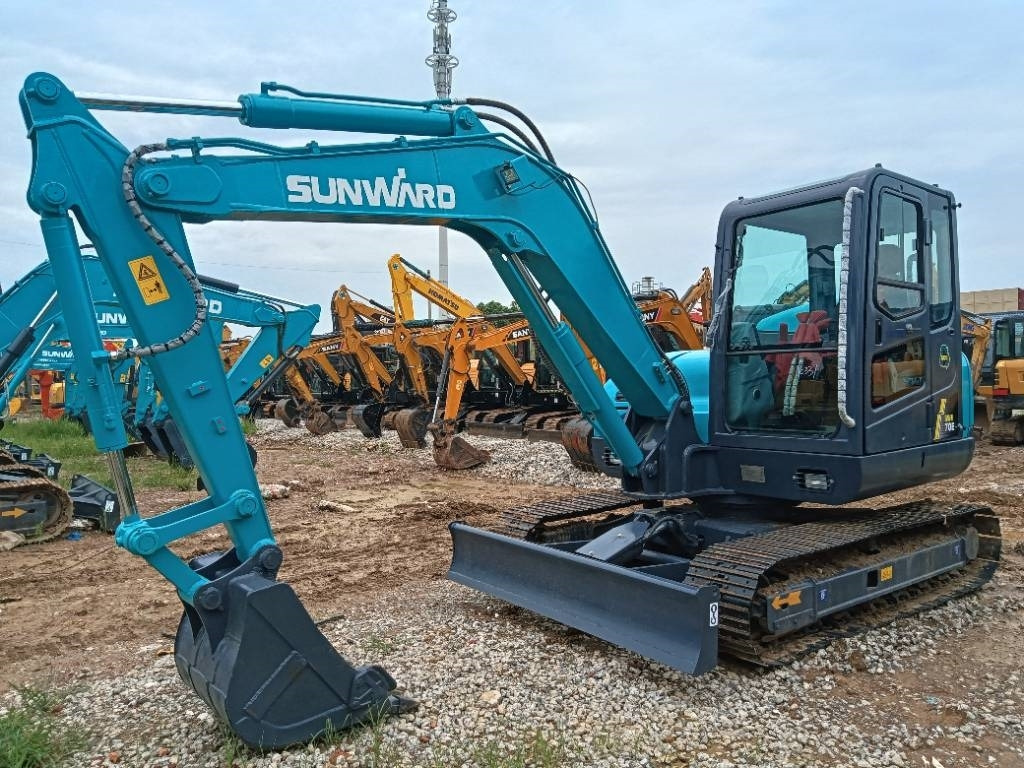Sunward SWE 70 - Мини-экскаватор: фото 4 Sunward SWE 70 - Мини-экскаватор: фото 4