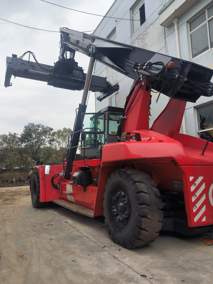 Kalmar DRF450 Used Reach stacker/Container forklift - Ричстакер: фото 5 Kalmar DRF450 Used Reach stacker/Container forklift - Ричстакер: фото 5