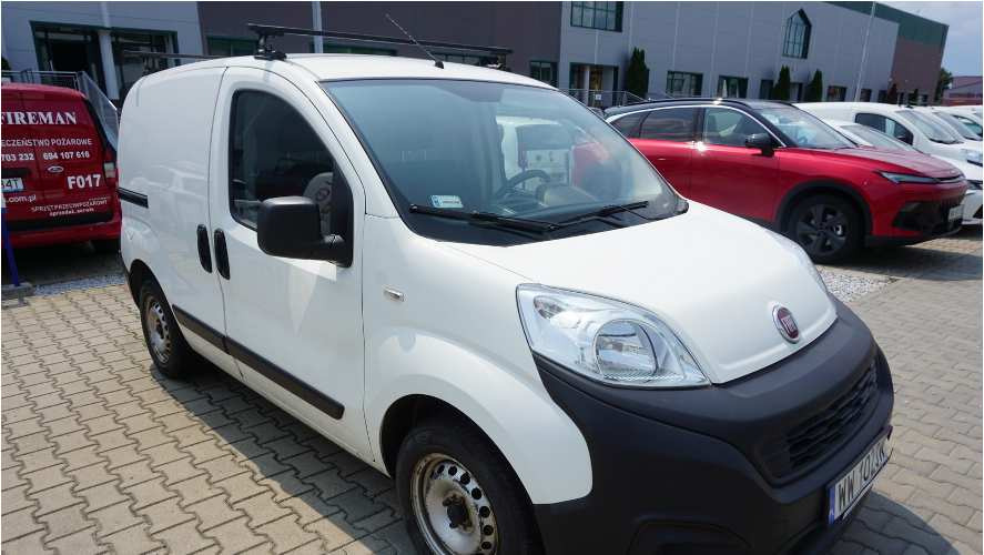 FIAT FIORINO FURGON BLASZAK - Цельнометаллический фургон: фото 1 FIAT FIORINO FURGON BLASZAK - Цельнометаллический фургон: фото 1