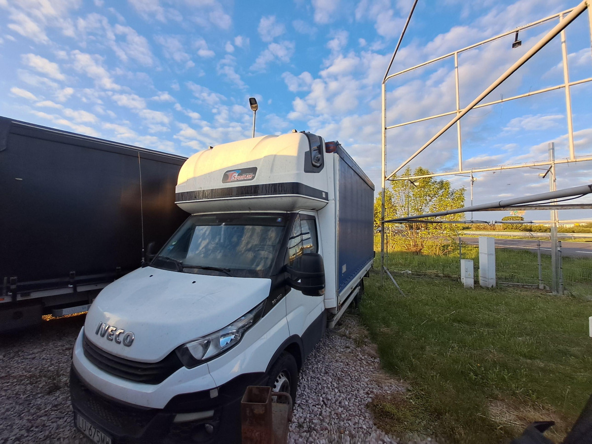 IVECO 35S18 PLANDEKA - Тентованный фургон: фото 3 IVECO 35S18 PLANDEKA - Тентованный фургон: фото 3