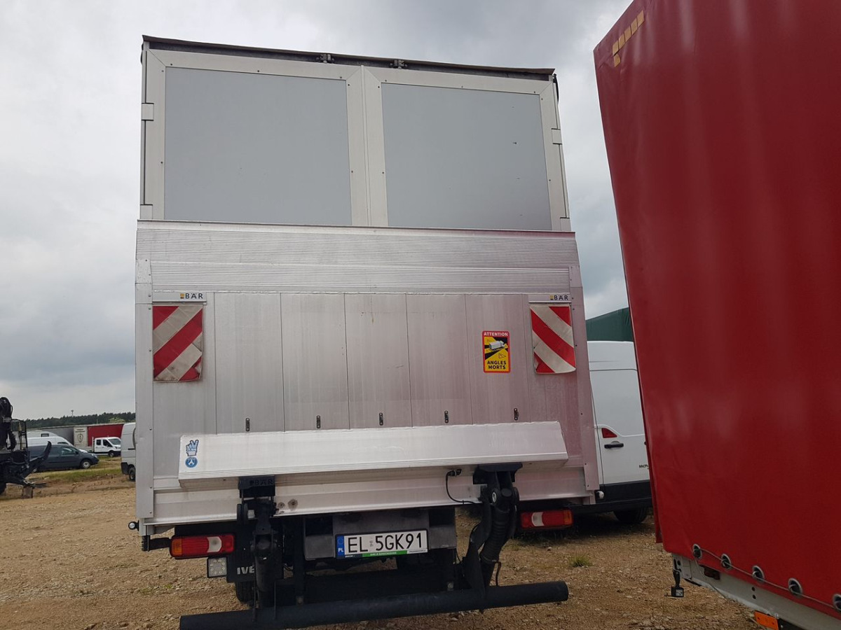 IVECO DAILY PLANDEKA Z WINDĄ - Тентованный фургон: фото 5 IVECO DAILY PLANDEKA Z WINDĄ - Тентованный фургон: фото 5