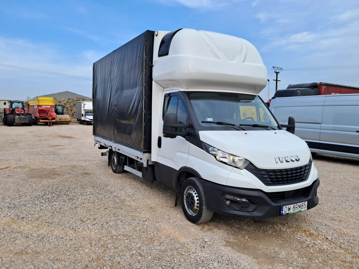 IVECO PLANDEKA Z WINDĄ - Тентованный фургон: фото 1 IVECO PLANDEKA Z WINDĄ - Тентованный фургон: фото 1