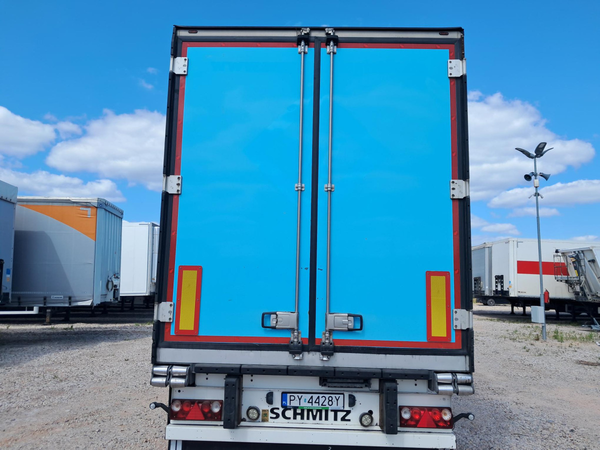 SCHMITZ CARGOBULL SCB*S3B CHŁODNIA - Прицеп-рефрижератор: фото 4 SCHMITZ CARGOBULL SCB*S3B CHŁODNIA - Прицеп-рефрижератор: фото 4