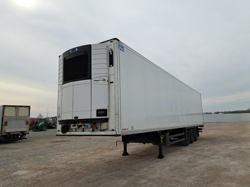 SCHMITZ CARGOBULL SCB*S3B CHŁODNIA - Прицеп-рефрижератор: фото 2 SCHMITZ CARGOBULL SCB*S3B CHŁODNIA - Прицеп-рефрижератор: фото 2
