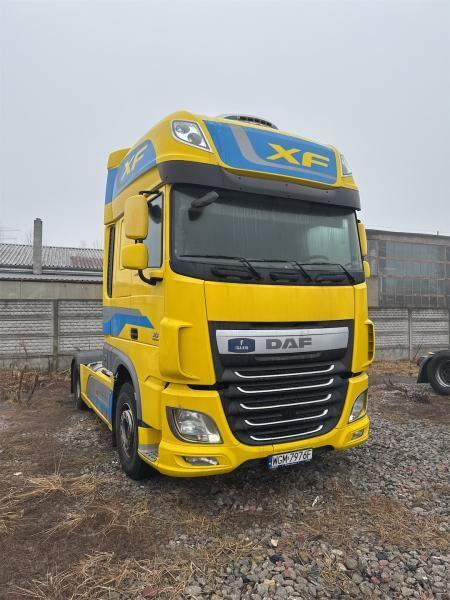 DAF XF CIĄGNIK SIODŁOWY - Тягач: фото 1 DAF XF CIĄGNIK SIODŁOWY - Тягач: фото 1