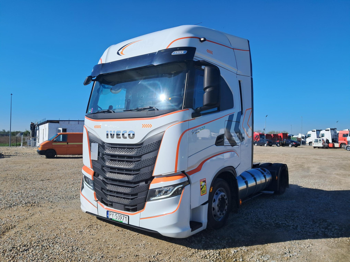 IVECO AS440ST/FP LT LNG CIĄGNIK SIODŁOWY - Тягач: фото 3 IVECO AS440ST/FP LT LNG CIĄGNIK SIODŁOWY - Тягач: фото 3