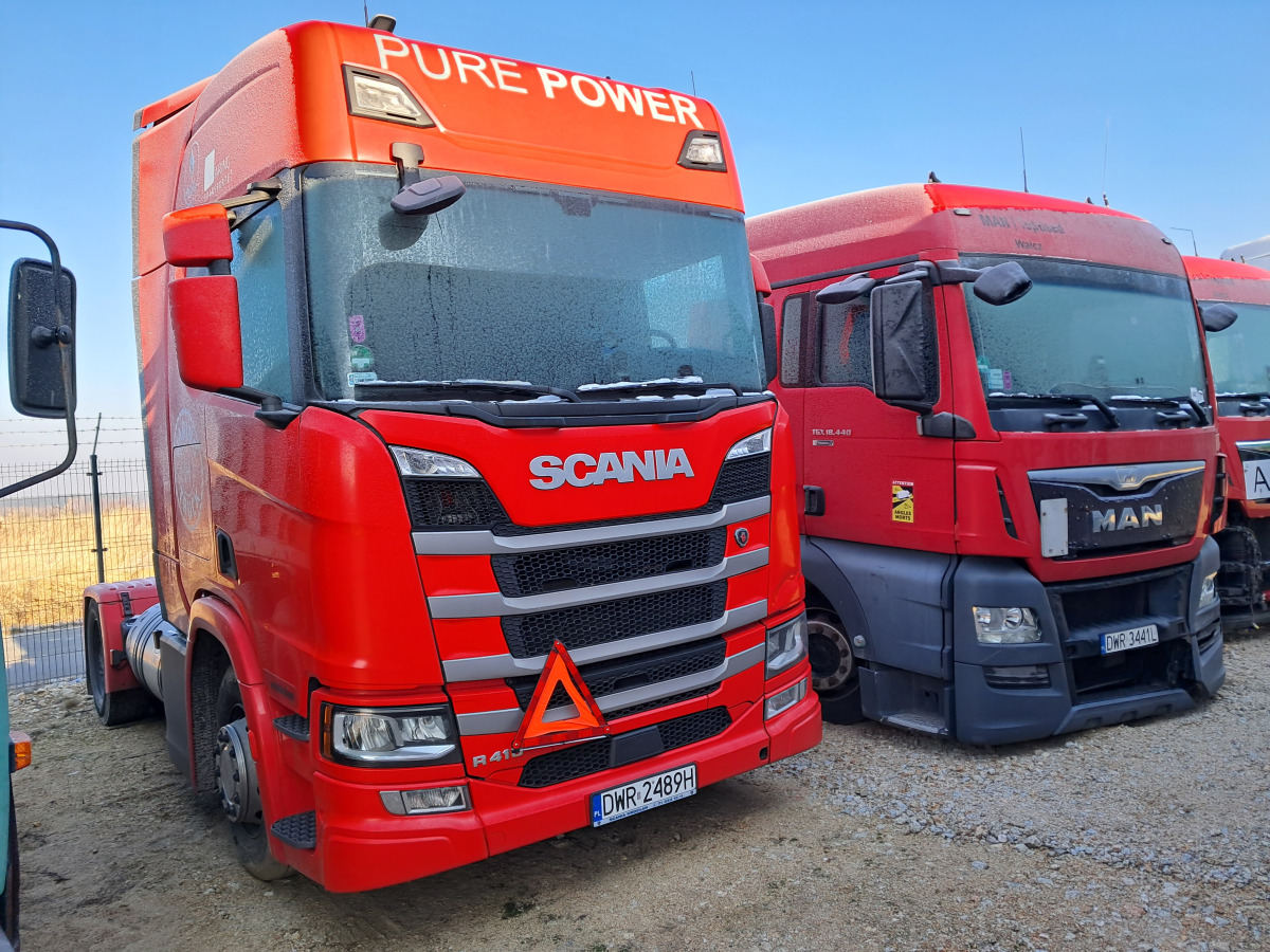 SCANIA R410 CIĄGNIK SIODŁOWY - Тягач: фото 1 SCANIA R410 CIĄGNIK SIODŁOWY - Тягач: фото 1