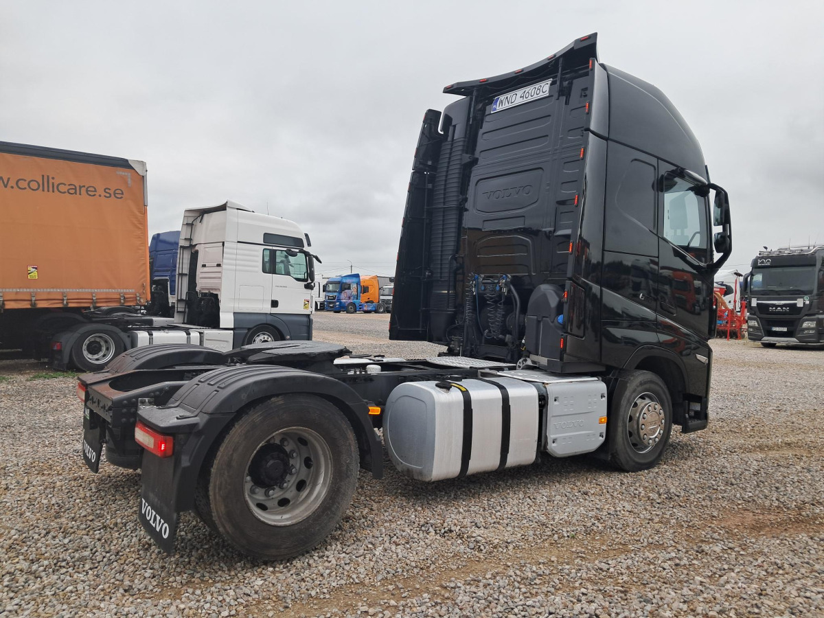 VOLVO FH CIĄGNIK SIODŁOWY - Тягач: фото 4 VOLVO FH CIĄGNIK SIODŁOWY - Тягач: фото 4