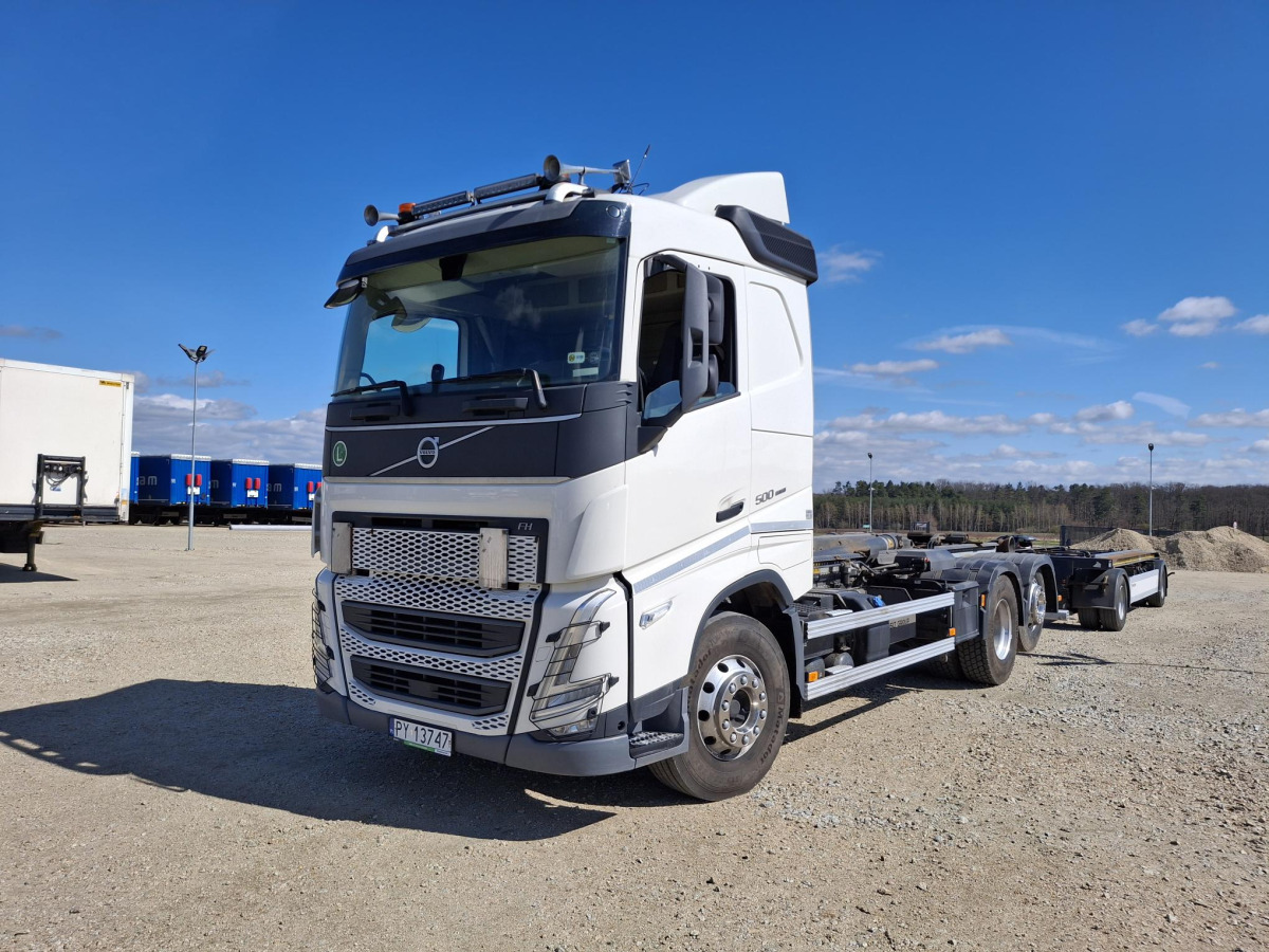 VOLVO FH HAKOWIEC - Крюковой мультилифт: фото 2 VOLVO FH HAKOWIEC - Крюковой мультилифт: фото 2