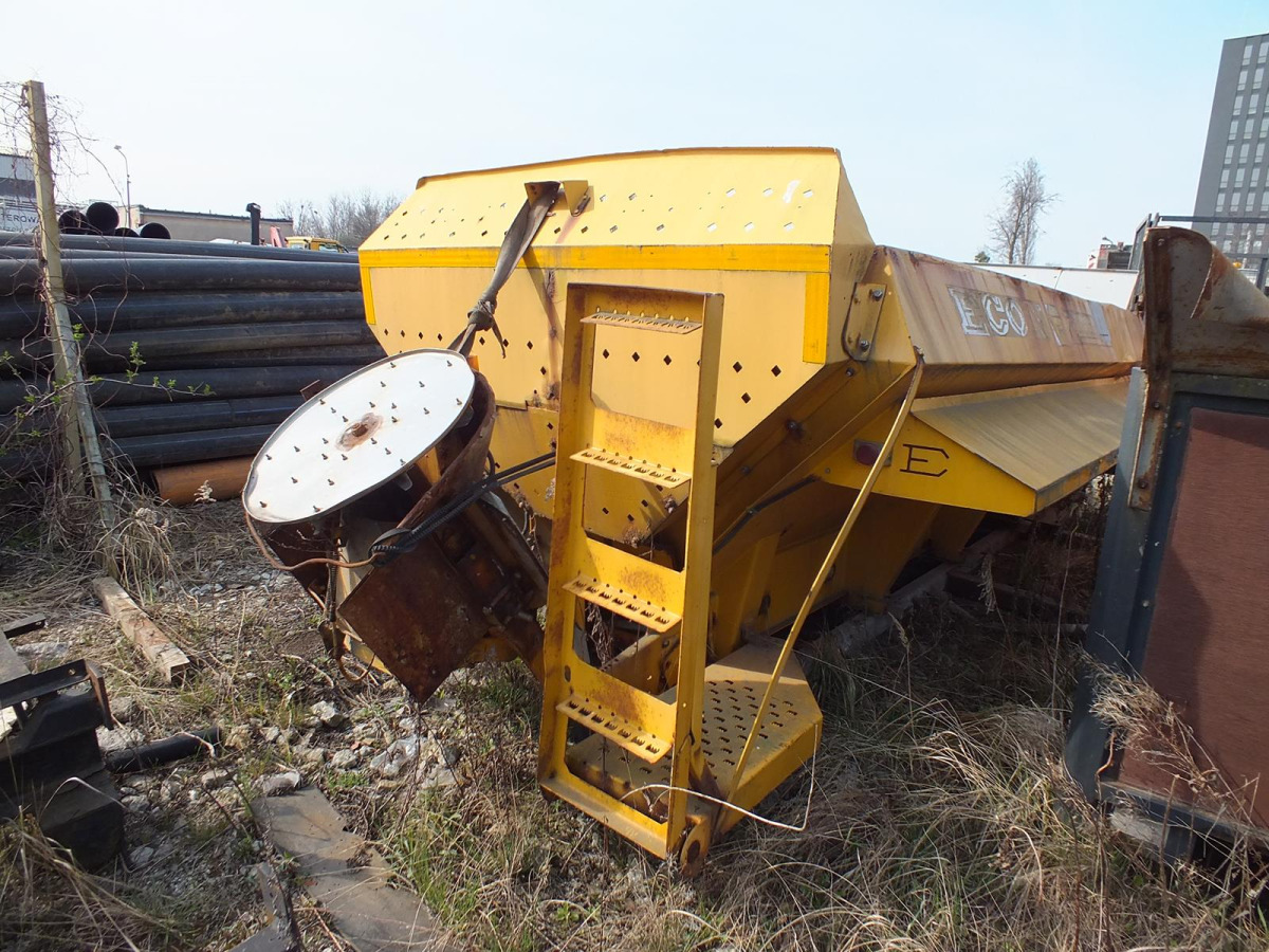 Zabudowa piaskarki ECON CMZCMCB - 2004 - 5m3 - Hydromotor - Разбрасыватель песка/ Соли: фото 2 Zabudowa piaskarki ECON CMZCMCB - 2004 - 5m3 - Hydromotor - Разбрасыватель песка/ Соли: фото 2