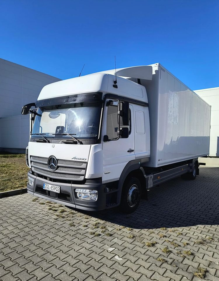 Mercedes-Benz Atego 1221 L - Грузовик с закрытым кузовом: фото 1 Mercedes-Benz Atego 1221 L - Грузовик с закрытым кузовом: фото 1