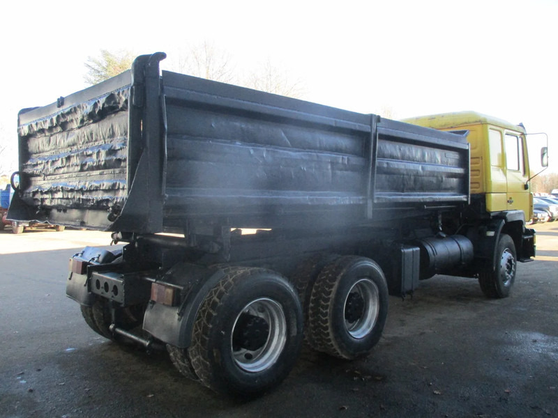 MAN 26.402 6x4 , ZF Manual , Retarder , 3 Way tipper , Spring suspension - Самосвал: фото 3 MAN 26.402 6x4 , ZF Manual , Retarder , 3 Way tipper , Spring suspension - Самосвал: фото 3