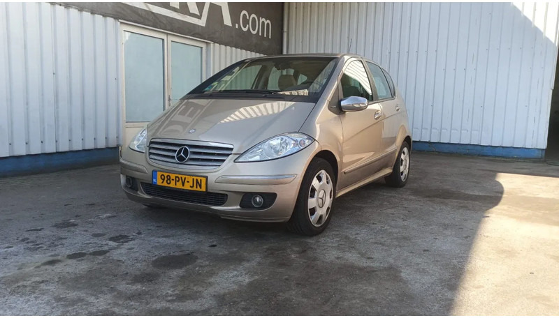 Mercedes-Benz A-Klasse 170 , Airco , leder , distrbute ketting maakt lawaai - Хэтчбек: фото 1 Mercedes-Benz A-Klasse 170 , Airco , leder , distrbute ketting maakt lawaai - Хэтчбек: фото 1
