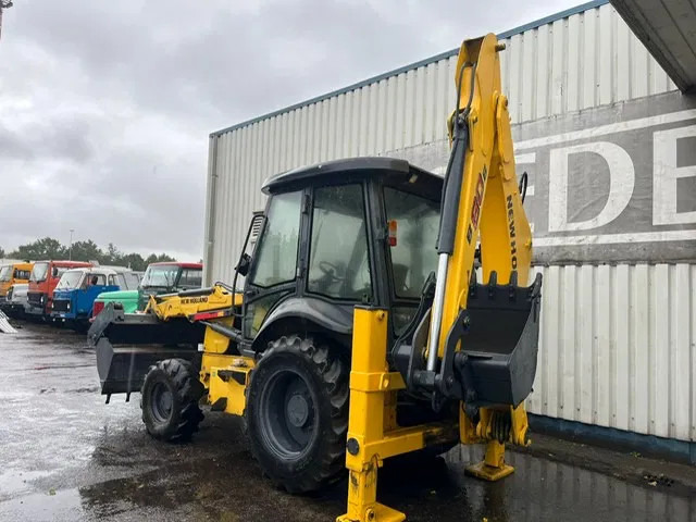 New Holland B 80 B-SS , 4x4 , Backhoe loader , 4in1 Bucket - Экскаватор-погрузчик: фото 5 New Holland B 80 B-SS , 4x4 , Backhoe loader , 4in1 Bucket - Экскаватор-погрузчик: фото 5