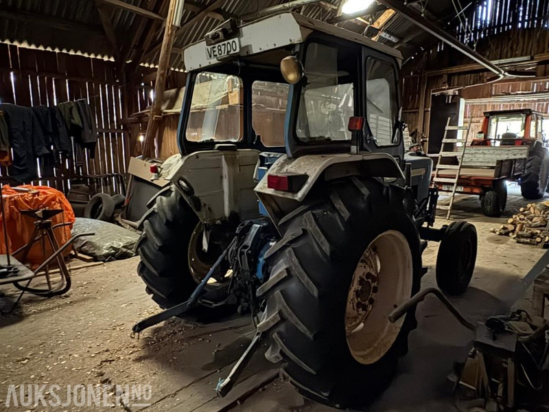 1975 FORD 4000 MED FRONTLASTER - Трактор: фото 3 1975 FORD 4000 MED FRONTLASTER - Трактор: фото 3