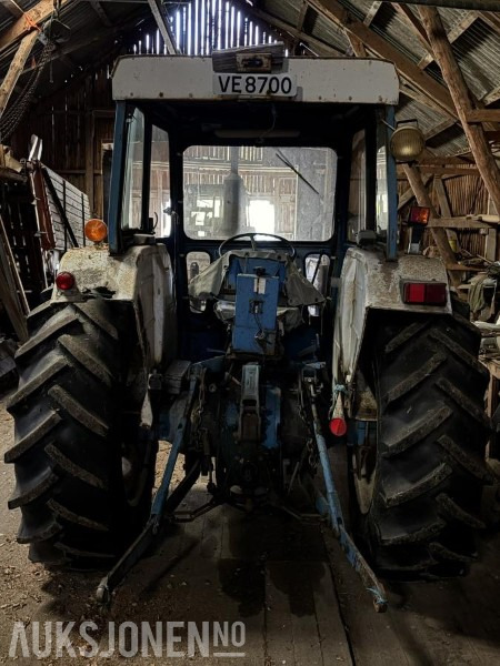 1975 FORD 4000 MED FRONTLASTER - Трактор: фото 5 1975 FORD 4000 MED FRONTLASTER - Трактор: фото 5