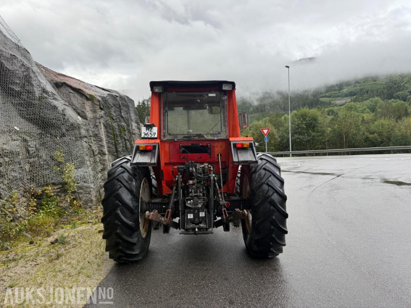 1984 Volvo BM Valmet 4x4 705 Turbo m/Quicke 4300 laster – solid og driftssikker traktor - Трактор: фото 4 1984 Volvo BM Valmet 4x4 705 Turbo m/Quicke 4300 laster – solid og driftssikker traktor - Трактор: фото 4