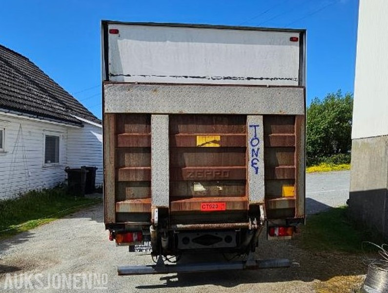 2004 Mercedes-Benz 818/42AT7,5, Reparasjonsobjekt - Грузовик с закрытым кузовом: фото 5 2004 Mercedes-Benz 818/42AT7,5, Reparasjonsobjekt - Грузовик с закрытым кузовом: фото 5