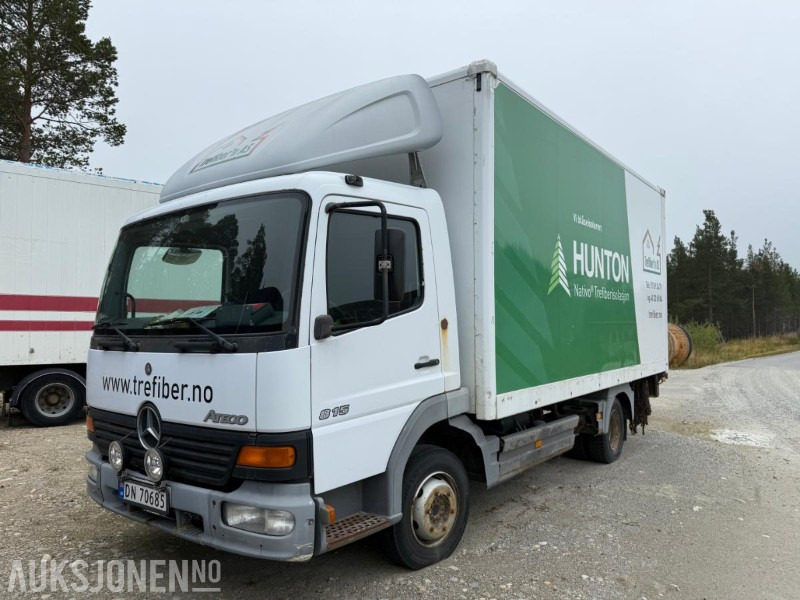 Грузовик с закрытым кузовом 2004 Mercedes Benz Atego 815 C1 lett lastebil: фото 1