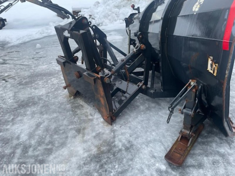 2004 Tellefsdal D-plow Snøplog 3000 m/ BM feste - Строительное оборудование: фото 3 2004 Tellefsdal D-plow Snøplog 3000 m/ BM feste - Строительное оборудование: фото 3