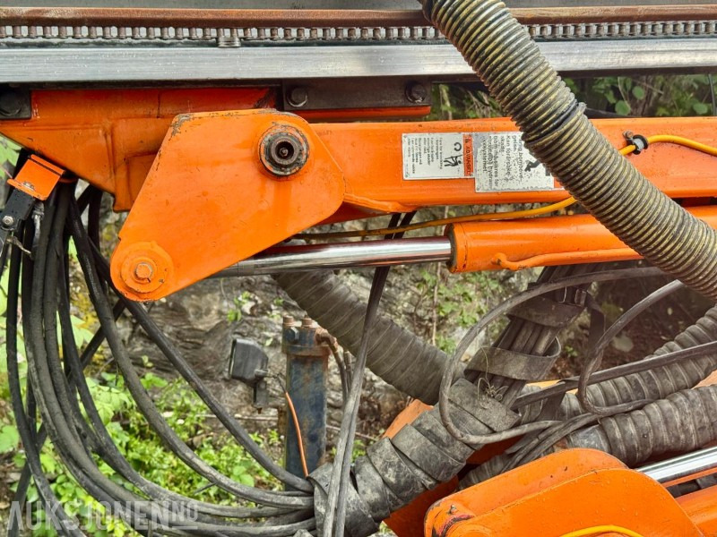 Буровая машина 2005 Tamrock Commando 120 Borerigg - Slagtimer: 5481: фото 10 Буровая машина 2005 Tamrock Commando 120 Borerigg - Slagtimer: 5481: фото 10