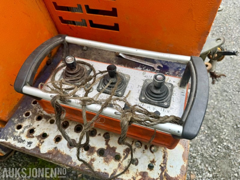 Буровая машина 2005 Tamrock Commando 120 Borerigg - Slagtimer: 5481: фото 12 Буровая машина 2005 Tamrock Commando 120 Borerigg - Slagtimer: 5481: фото 12