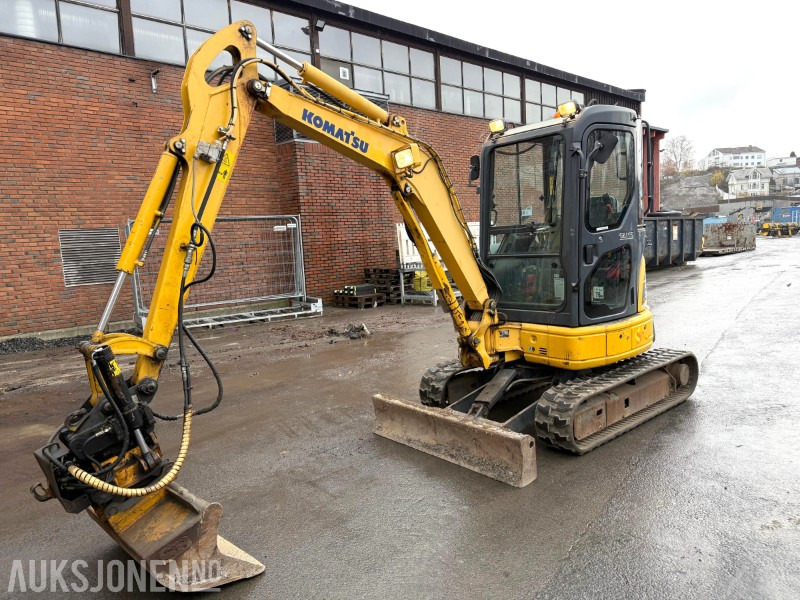 2007 Komatsu PC30 MR-2 minigraver med Engcon tiltrotator, lys, 1 skuffe, gummibelter, skjær - Мини-экскаватор: фото 1 2007 Komatsu PC30 MR-2 minigraver med Engcon tiltrotator, lys, 1 skuffe, gummibelter, skjær - Мини-экскаватор: фото 1