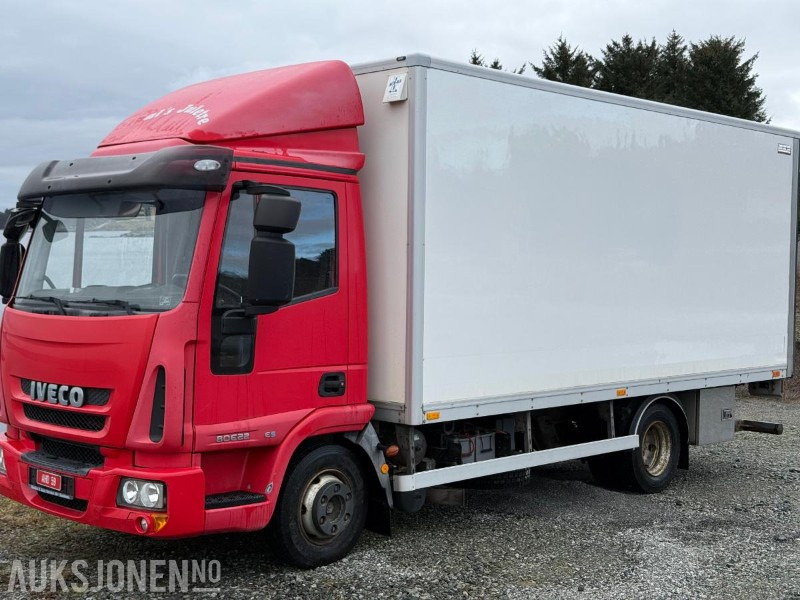 2008 Iveco Eurocargo 80E22 SKAPBIL MED ZEPRO LIFT - Грузовик с закрытым кузовом: фото 4 2008 Iveco Eurocargo 80E22 SKAPBIL MED ZEPRO LIFT - Грузовик с закрытым кузовом: фото 4