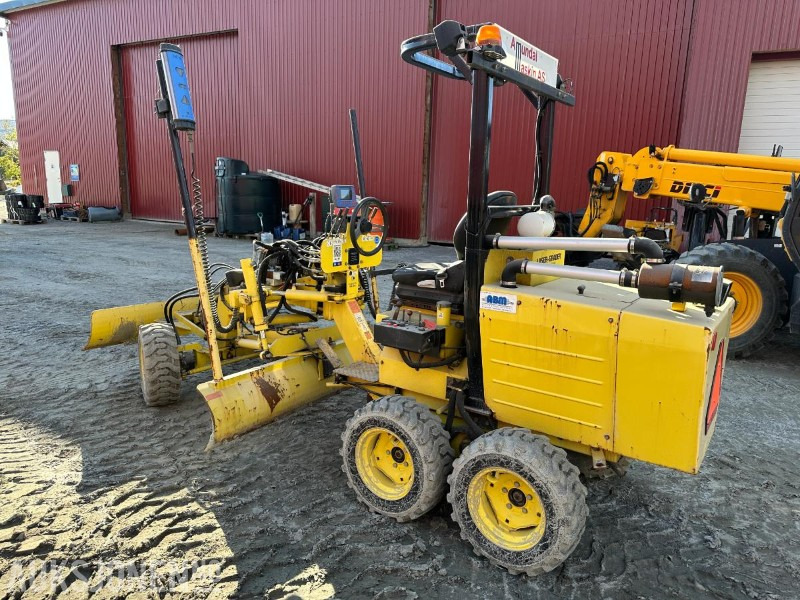2008 Laser Grader Høvel med maskinstyring og laser - Строительное оборудование: фото 4 2008 Laser Grader Høvel med maskinstyring og laser - Строительное оборудование: фото 4