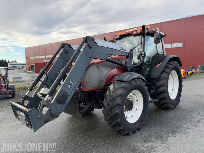 2008 Valtra T-180 Traktor med frontlaster / 1362 timer - Трактор: фото 1 2008 Valtra T-180 Traktor med frontlaster / 1362 timer - Трактор: фото 1