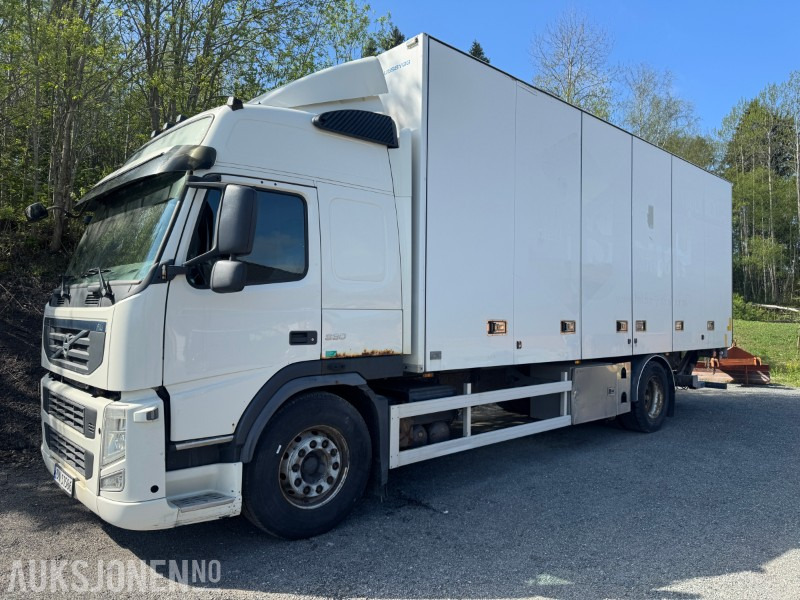 2011 Volvo FM-330 skapbil med full sideåpning og løftelem - Грузовик с закрытым кузовом: фото 2 2011 Volvo FM-330 skapbil med full sideåpning og løftelem - Грузовик с закрытым кузовом: фото 2