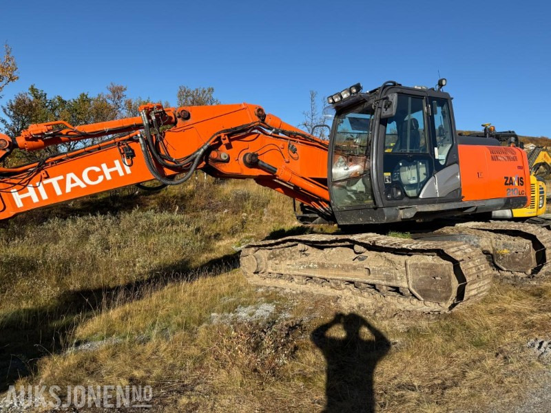2013 Hitachi Zaxis 210LC - Экскаватор: фото 2 2013 Hitachi Zaxis 210LC - Экскаватор: фото 2