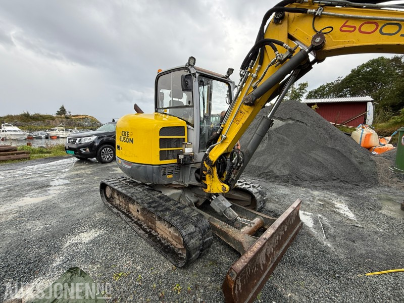 2013 Wacker Neuson 6003 - Gravemaskin - VA-bom - Gummibelter - tiltrotator - skjær - pusseskuff - 3535 timer - Экскаватор: фото 3 2013 Wacker Neuson 6003 - Gravemaskin - VA-bom - Gummibelter - tiltrotator - skjær - pusseskuff - 3535 timer - Экскаватор: фото 3